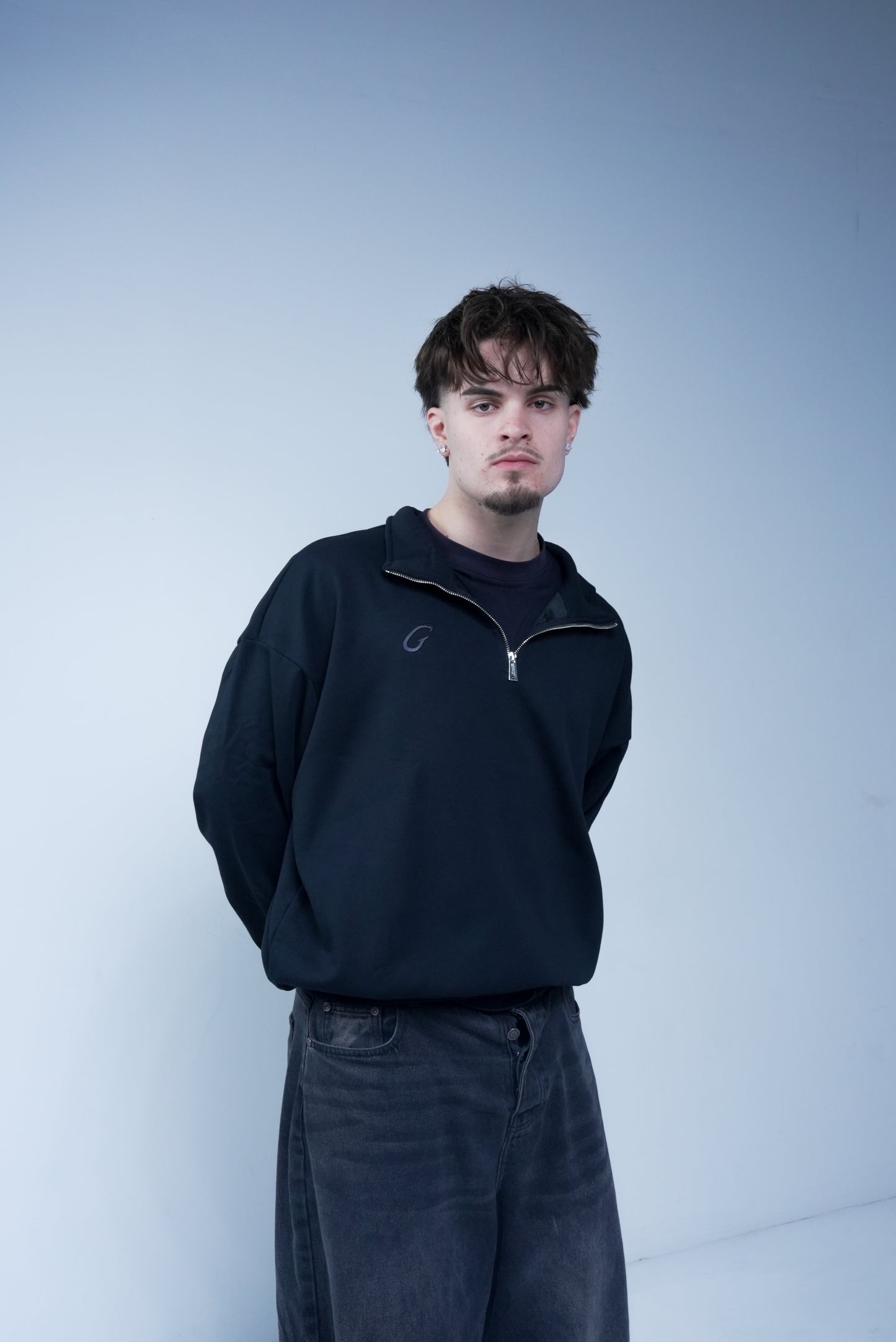 Thathi’s [Noir] Quarter-Zip